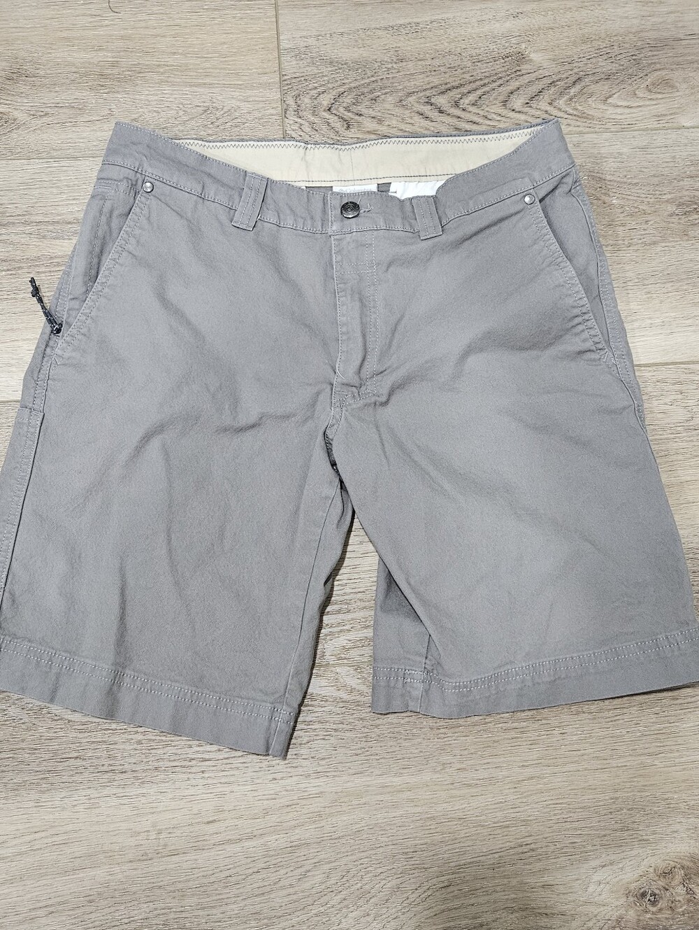 Columbia Men's Casual Gray Shorts